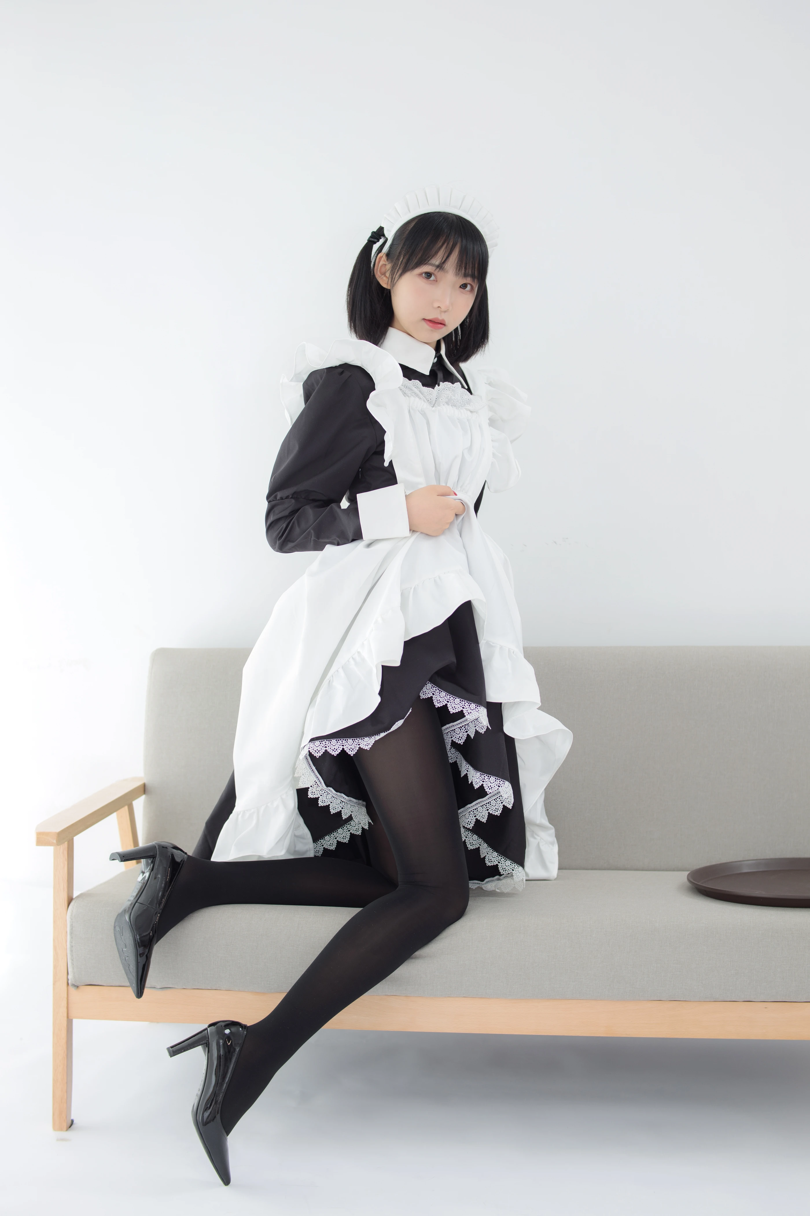 森萝财团 JKFUN-029 卉女仆 踩物 80D黑丝 [67P 1V]插图2